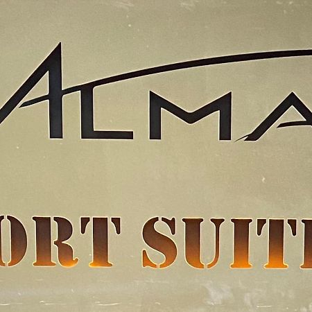 Alma Port Suites Истанбул Екстериор снимка