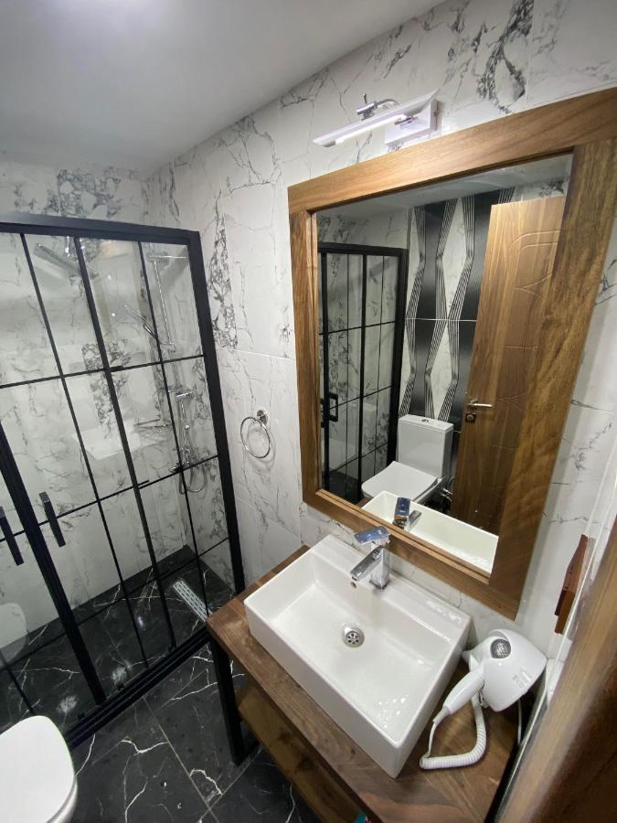 Alma Port Suites Истанбул Екстериор снимка